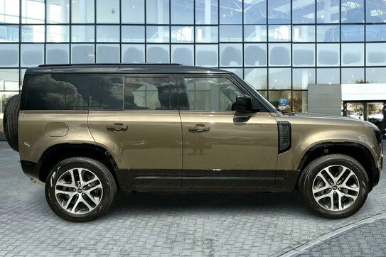 Land Rover Defender 110 3.0 D300  X-Dynamic HSE