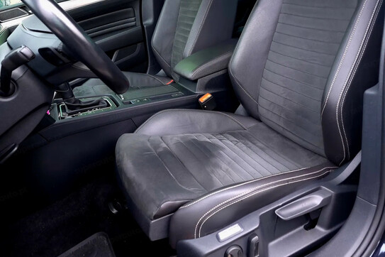Volkswagen Passat 2.0 TSI 4Mot. Elegance DSG