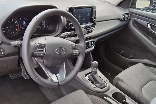 Hyundai i30 1.5 T-GDI 48V Smart DCT
