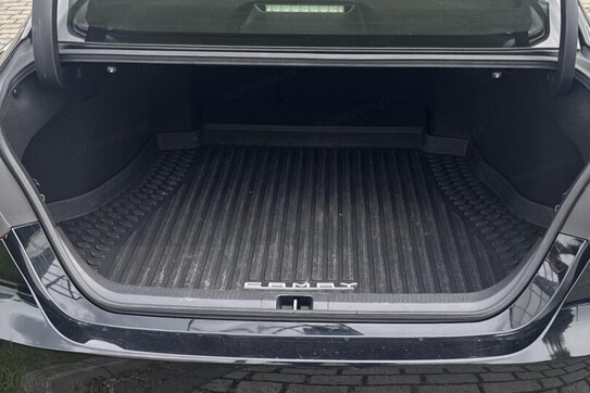 Toyota Camry 2.5 Hybrid Comfort CVT