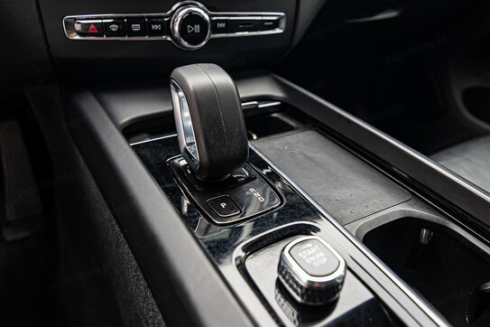 Volvo XC60 2.0