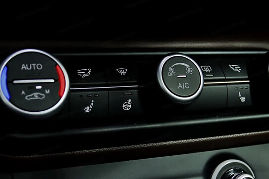 Alfa Romeo Stelvio 2.0 Turbo B-Tech Edition Q4 aut