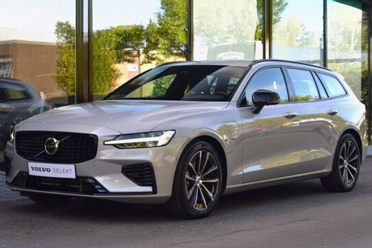 Volvo V60 T6 AWD Plug-In Hybrid Plus Dark