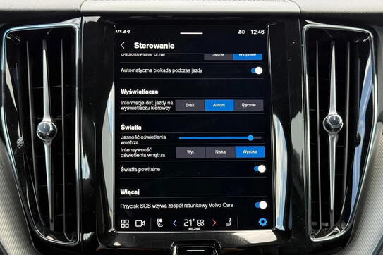 Volvo XC60 B4 B Plus Dark aut