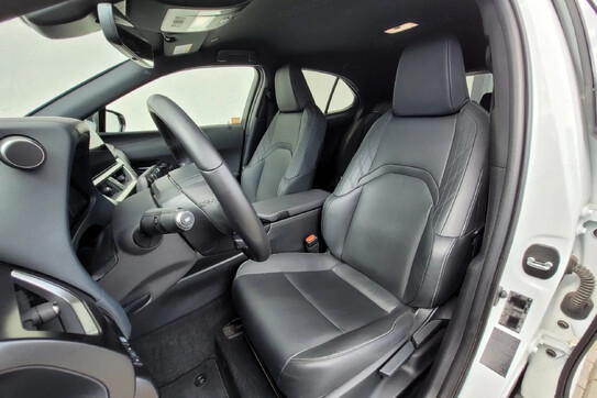 Lexus UX 250h GPF F Sport Design 2WD