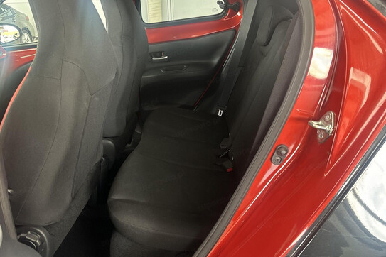 Toyota Aygo X 1.0 VVT-i Style