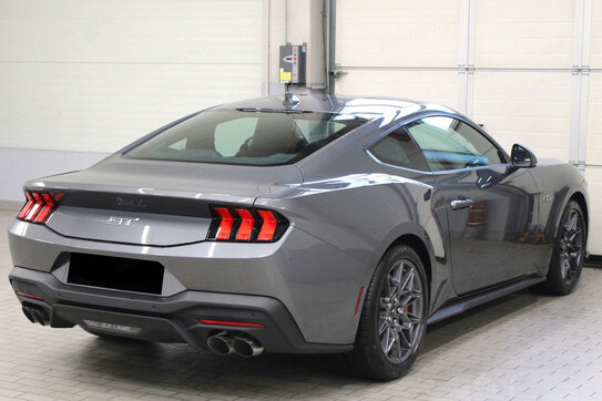 Ford Mustang GT Fastback 5.0 V8