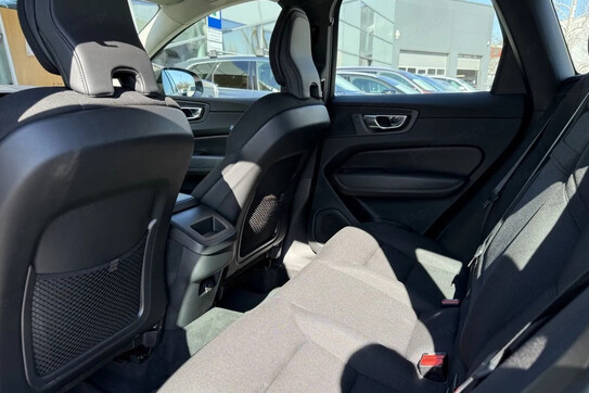 Volvo XC60 B4 D AWD Momentum