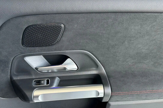 Mercedes GLB 200  AMG Line