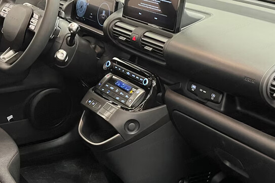 Hyundai Inster 49kWh Pure
