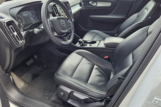 Volvo XC40 B4 B AWD Momentum Pro