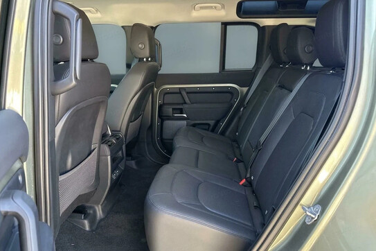 Land Rover Defender 110 3.0 D200 S