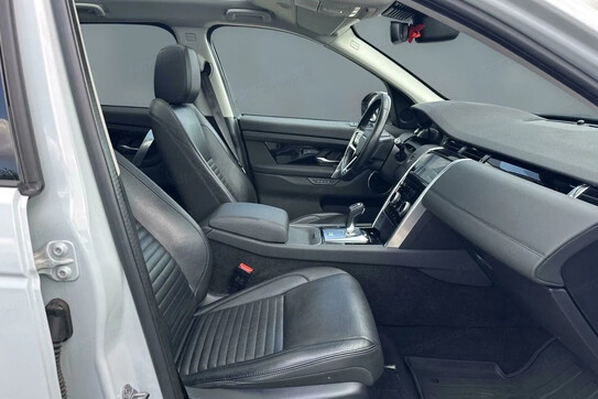 Land Rover Discovery Sport 2.0 D165  R-Dynamic SE aut