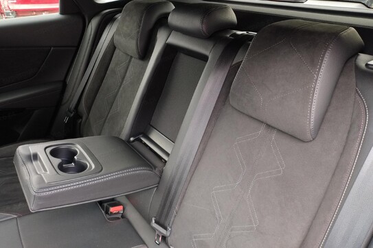 DS DS7 Performance Line + 1.6 E-Tense  aut