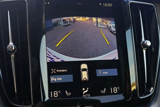 Volvo XC60 T4 Momentum Pro