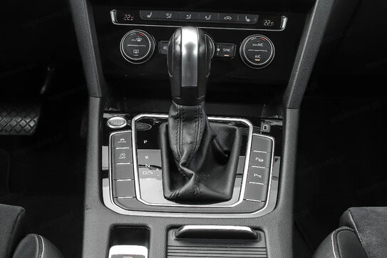 Volkswagen Passat 2.0 TDI 4Mot. Elegance DSG