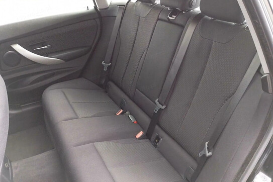 BMW Seria 3 Gran Turismo 320i GPF xDrive aut