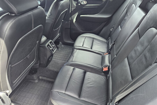 Volvo XC40 B4 B AWD Momentum Pro