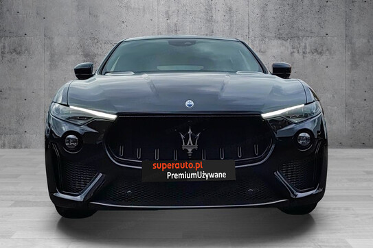 Maserati Levante Trofeo Ermenegildo Zegna