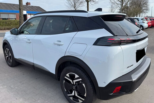 Peugeot 2008 Allure EAT8 1.2 PureTech