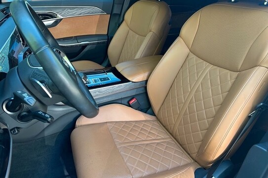 Audi A8 50 TDI quattro