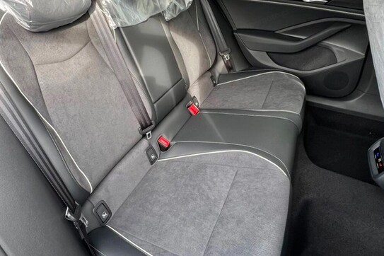 Volkswagen Passat Business Plus 1.5 TSI eHybrid PHEV DSG