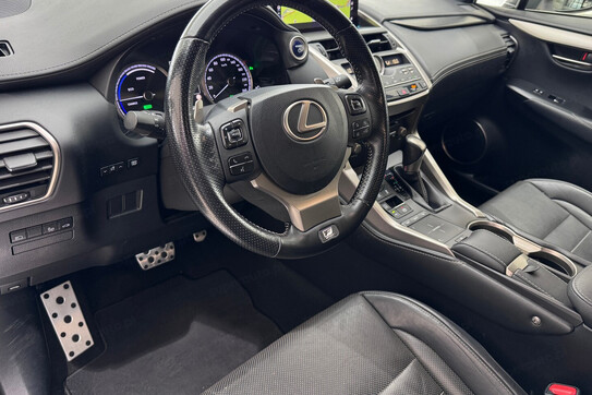 Lexus NX 300h F Sport AWD