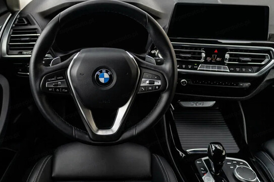 BMW X4 xDrive20i