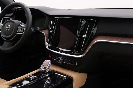 Volvo V60 T6 AWD Plug-In Hybrid Plus Dark