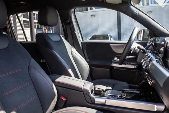 Mercedes EQB 350 66.5kWh 4-Matic AMG