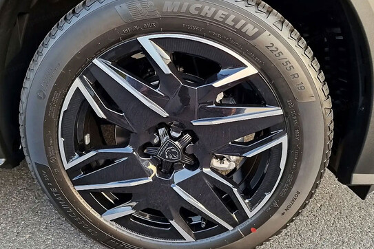 Peugeot 3008 GT e-DCS6 1.2 mHEV