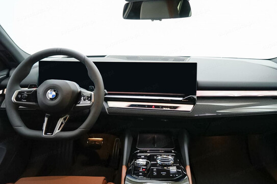 BMW Seria 5 Touring 520d xDrive M Sport