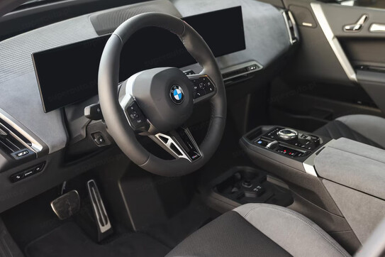 BMW iX xDrive45