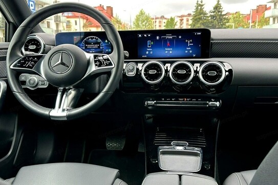 Mercedes Klasa A 200 Progressive 7G-DCT