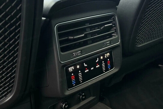 Audi Q8 55 TFSI mHEV quattro Tiptronic