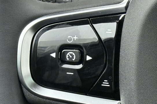 Volvo V90 T6 AWD Plug-In Hybrid Core