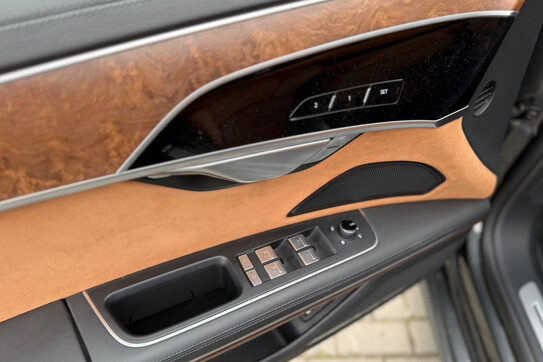 Audi A8 50 TDI quattro S Line
