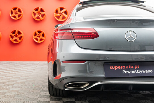 Mercedes E Klasa E 300 Coupe 2.0 9G-TRONIC