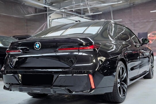 BMW Seria 7 740d xDrive M Sport