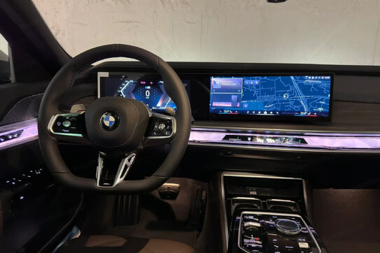 BMW Seria 7 740d xDrive M Sport