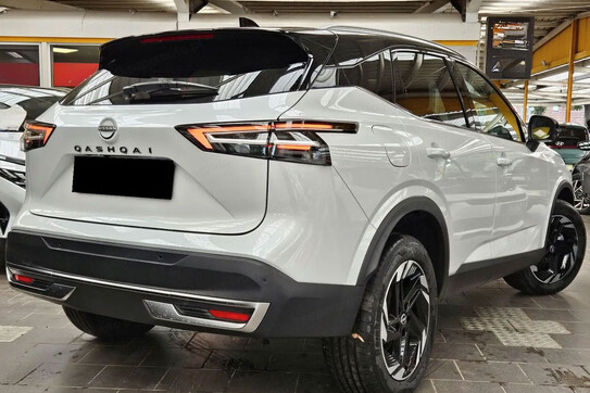 Nissan Qashqai N-Connecta Xtronic 1.3 DIG-T mHEV