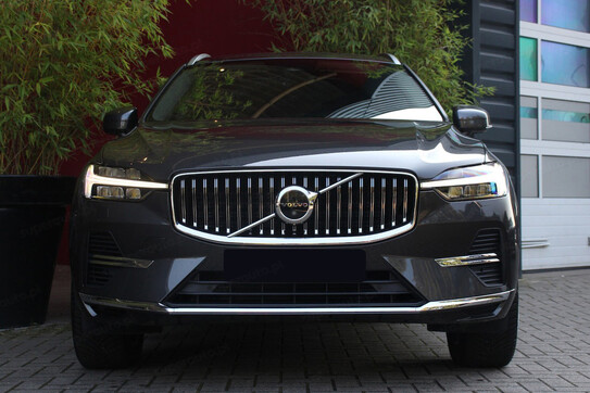 Volvo XC60 T8 Plug-In Hybrid AWD Ultra Bright