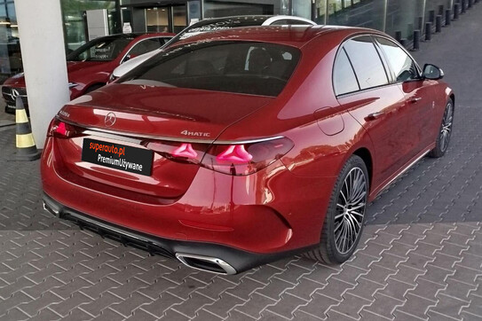 Mercedes E Klasa 220 d 4MATIC AMG Line