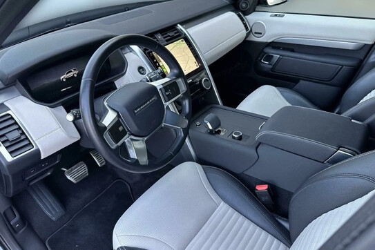 Land Rover Discovery V 3.0 D250  R-Dynamic SE