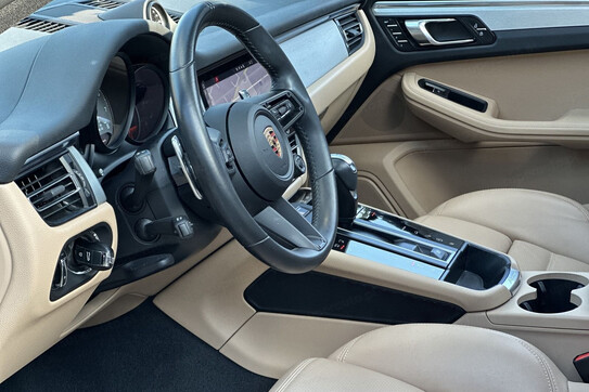 Porsche Macan S