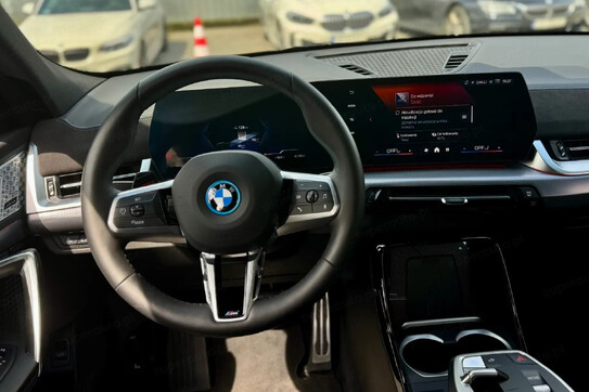 BMW iX2 eDrive20