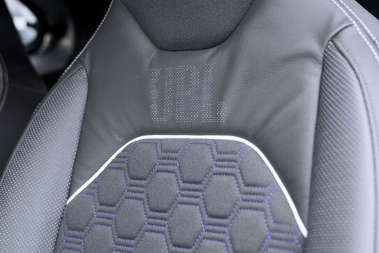 Toyota Aygo X JBL 1.0 CVT