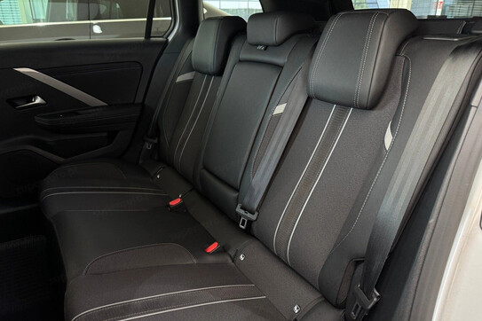 Opel Astra VI 1.2 T GS S&S