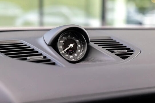 Porsche Panamera 4