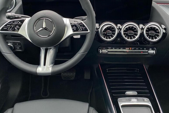 Mercedes GLA 200 Progressive